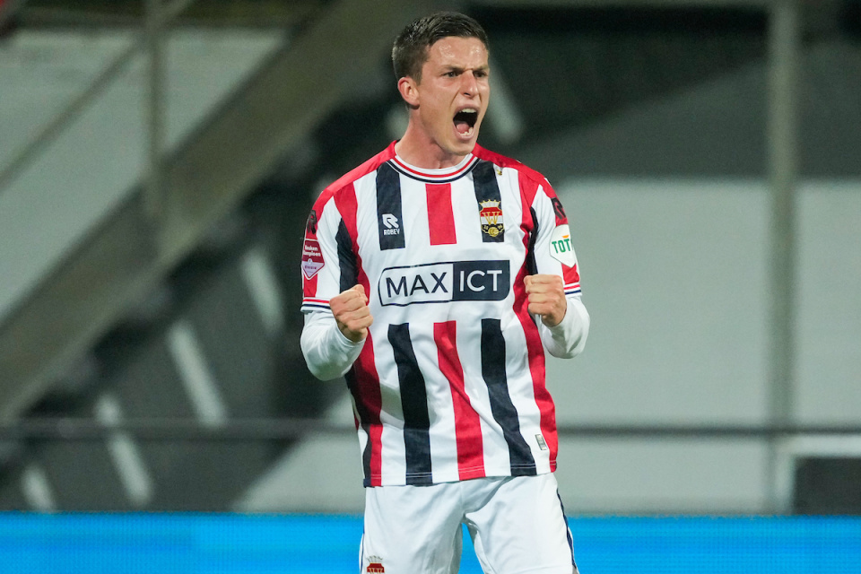 则强调电影 则强调电影