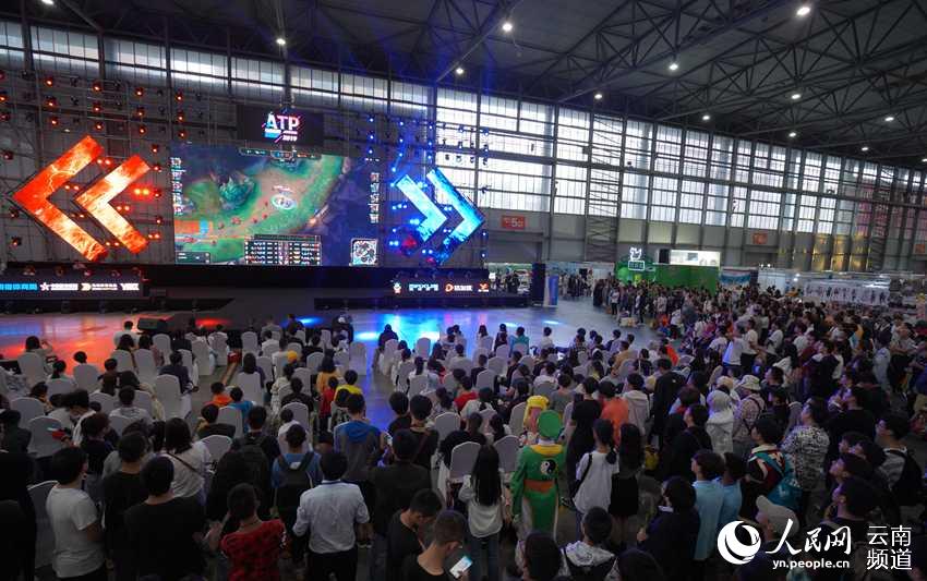 媒体争相报 媒体争相报