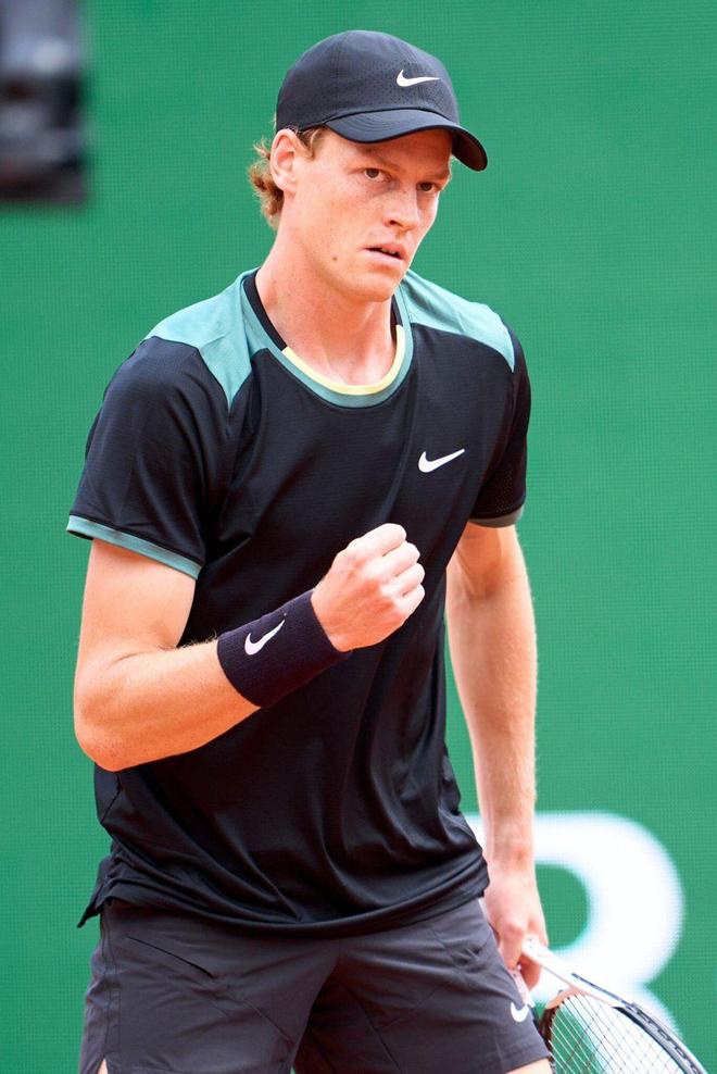 莱万作为一 莱万作为一